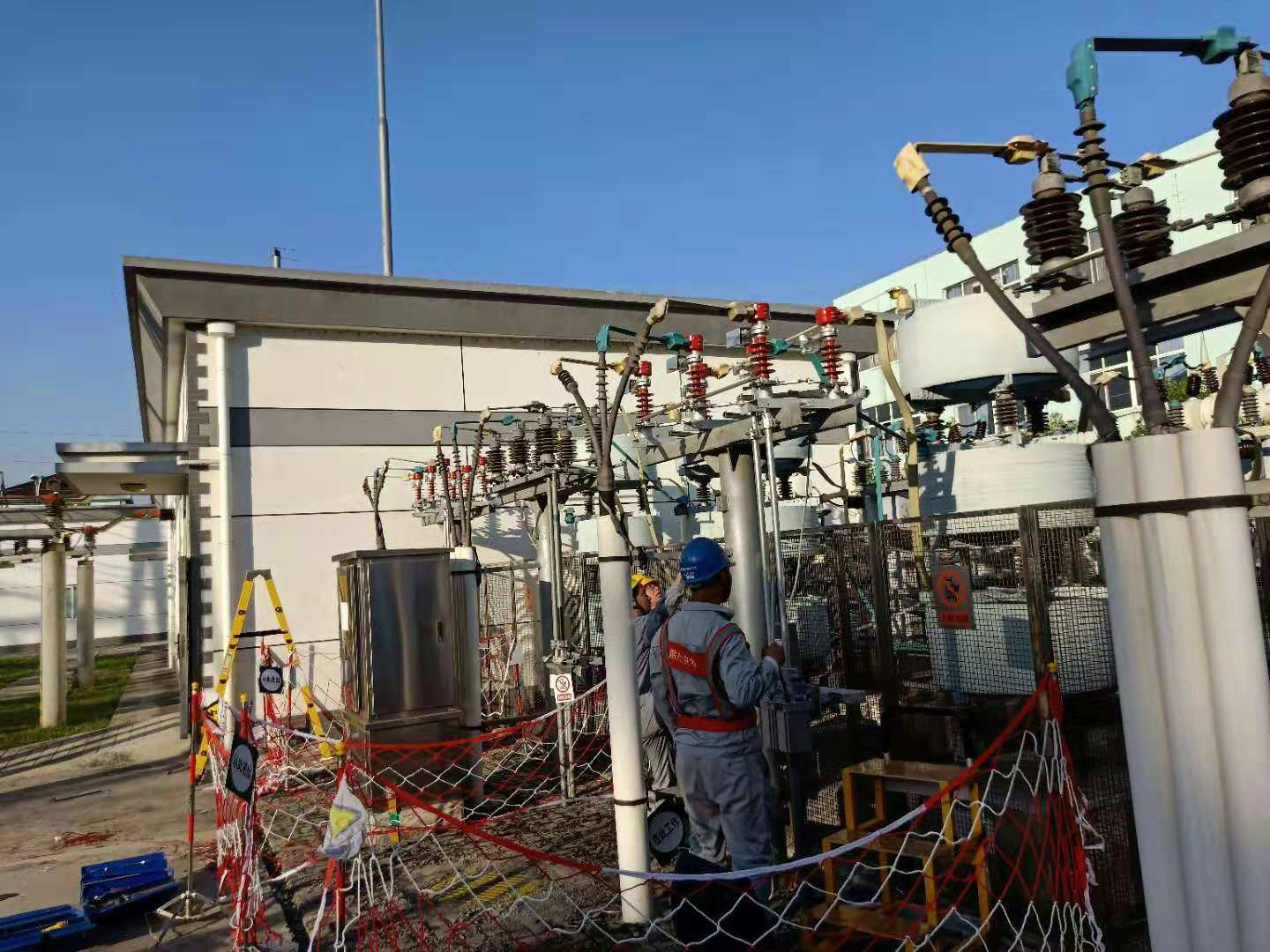 國網(wǎng)銅山110KV夾河變電站10KV電容器成套裝置修理項目